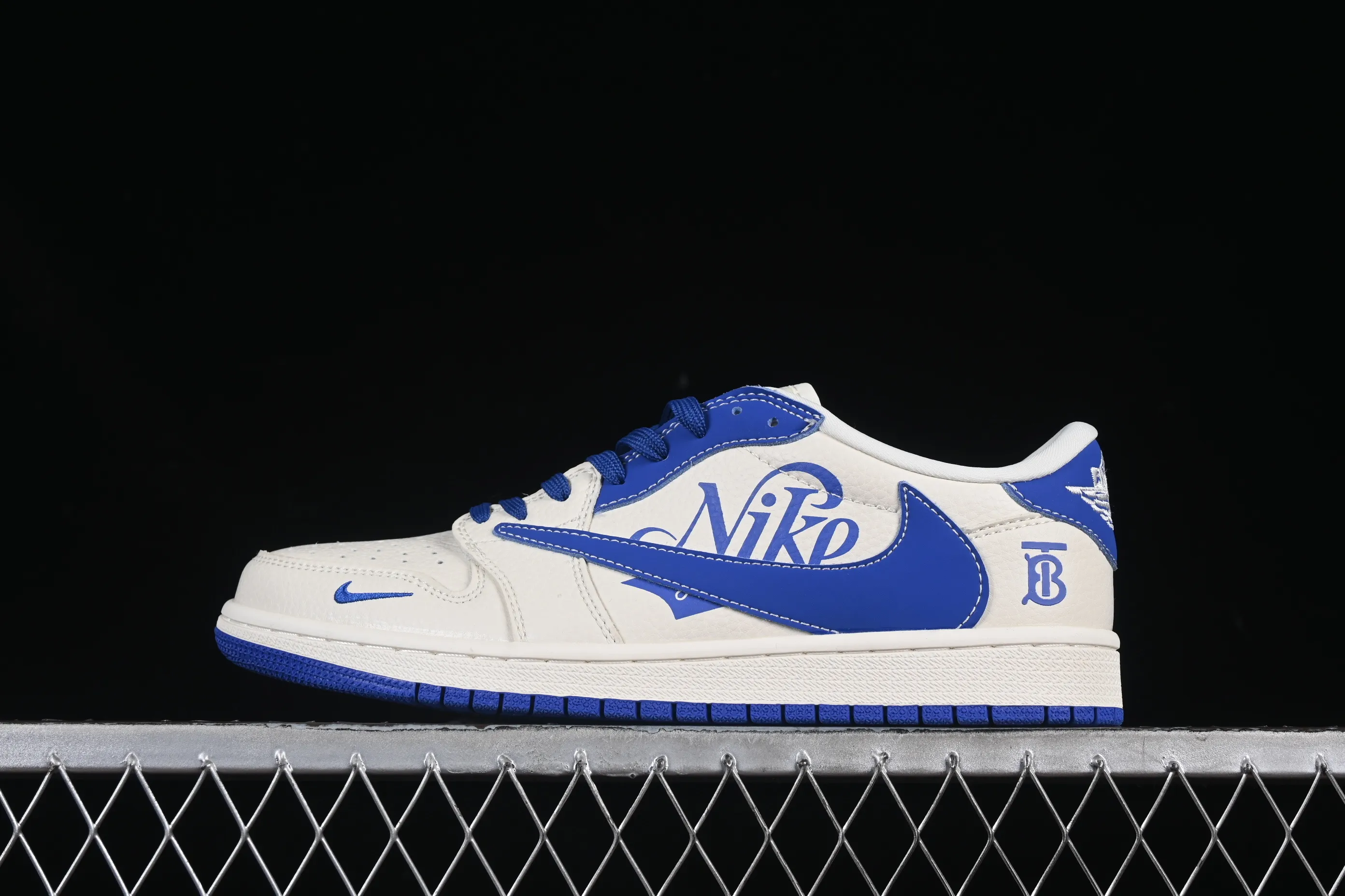 All categories Air Jordan Jordan series basketball shoes Air Jordan 1 Low High-end customized low-top sneakers Travis Scott x Fragment Design x Air Jordan 1 Low OG SP AJ1 Joe 1 Burberry co-branded rice blue Nike low-top cultural casual sneakers LD2025-007